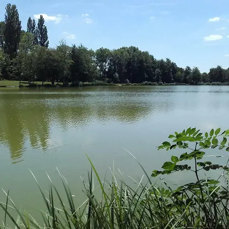 Des Eydoches - 3 Etoiles مكان تخييم *
